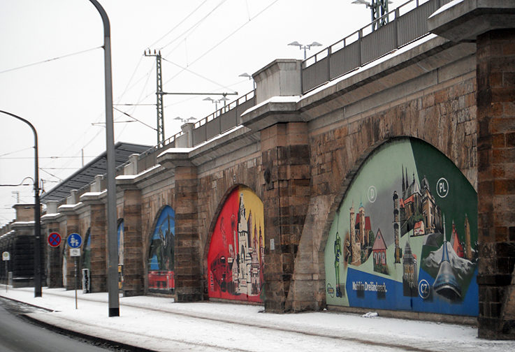 Mostní galerie na nádraží Bahnhof Mitte