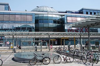 Glaskugelhaus: Blick vom Hauptbahnhof