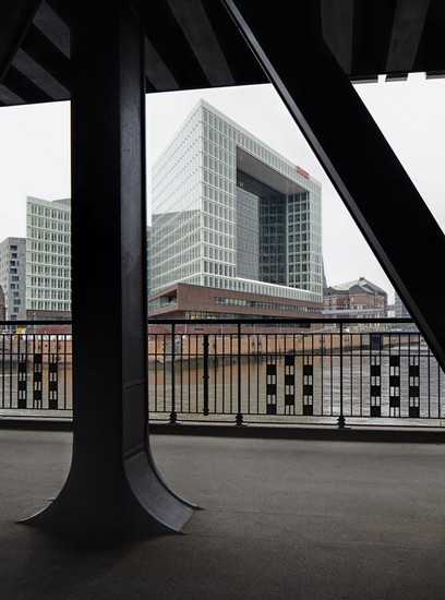 Budova vydavatelství časopisu Der Spiegel, pohled zvenku