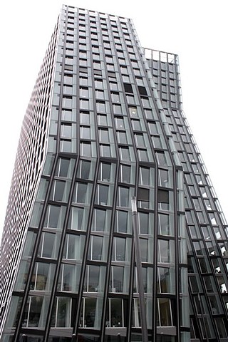 Die beiden Türme erinnern an Tangotänzer