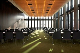 Empire Riverside: „Ballroom“