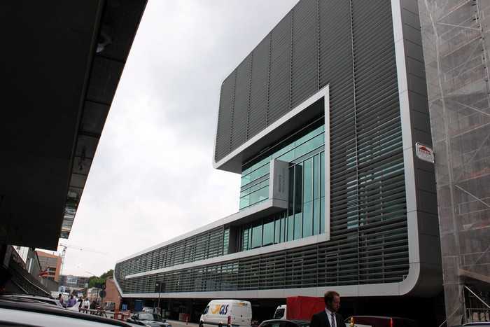 Elbberg Campus, venkovní pohled z ulice