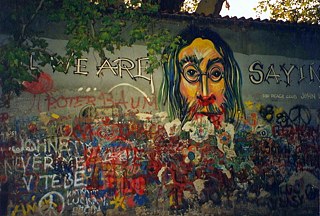 Zeď v roce 1993 