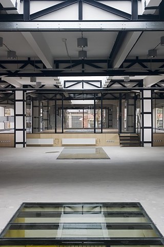 Neues Großraumbüro auf der obersten Etage mit Oberlichtern in den Deckenplatten © TOAST - Libor Stavjaník, Dušan Tománek