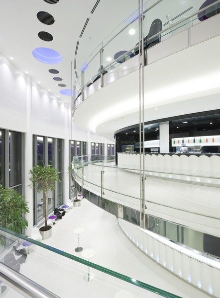 Interieur des Kongresszenterfoyers © Foto: Richard Davies