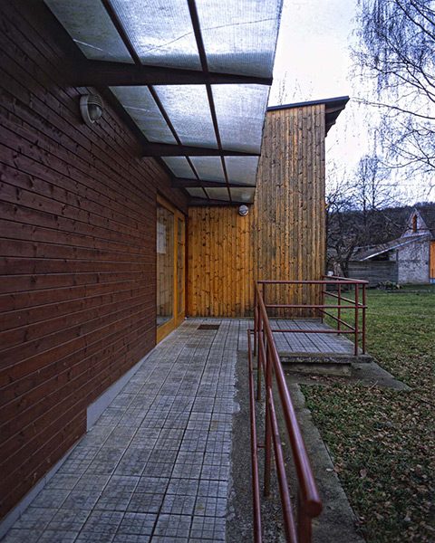 Gemeindeamt Šarov, Haupteingang © Foto: TOAST - Libor Stavjaník