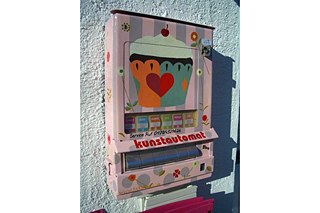 Art vending machine in Hohen Neuendorf