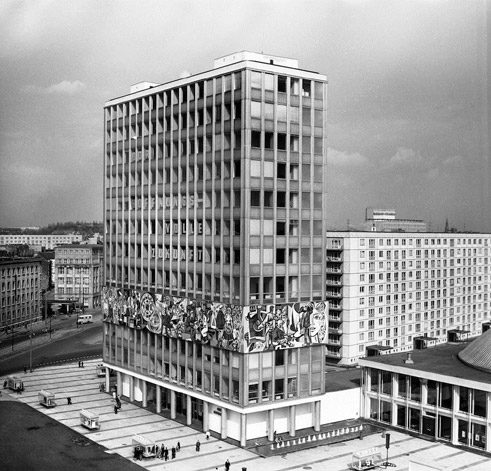 Hermann Henselmann, Haus des Lehrers