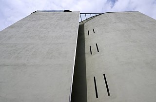 Polyfunktionales Haus mit Atelier 