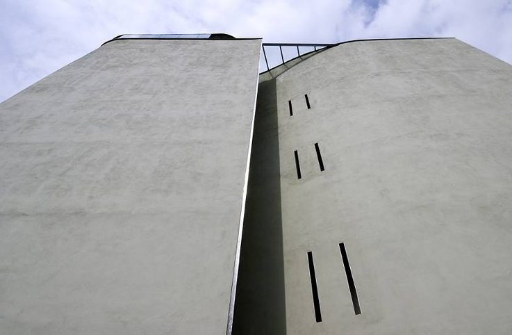 Polyfunktionales Haus mit Atelier 