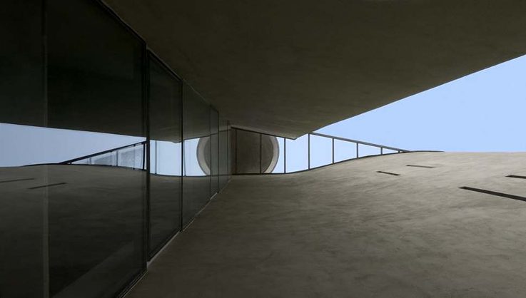 Polyfunktionales Haus mit Atelier 