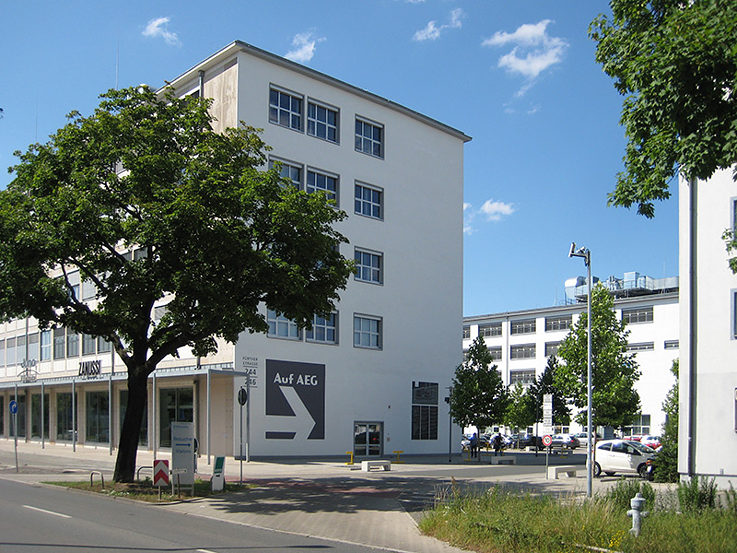 Auf AEG, von der Muggenhofer Straße aus gesehen