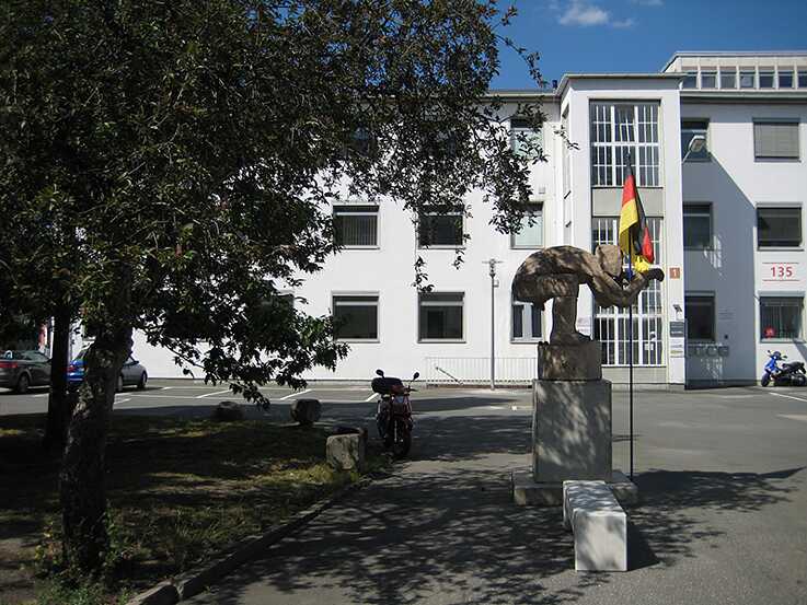 Auf AEG