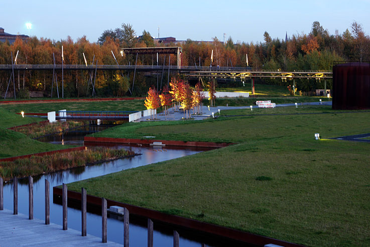 Westpark an der  Jahrhunderthalle 