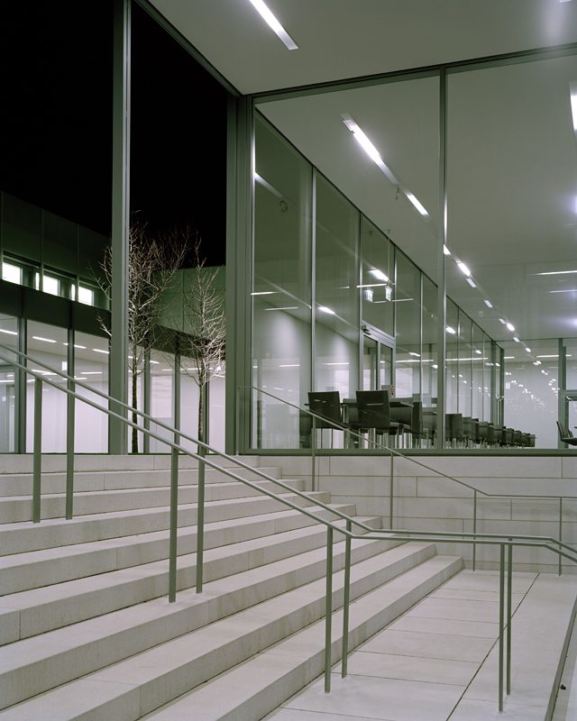 Freitreppe zum Eingangshof 