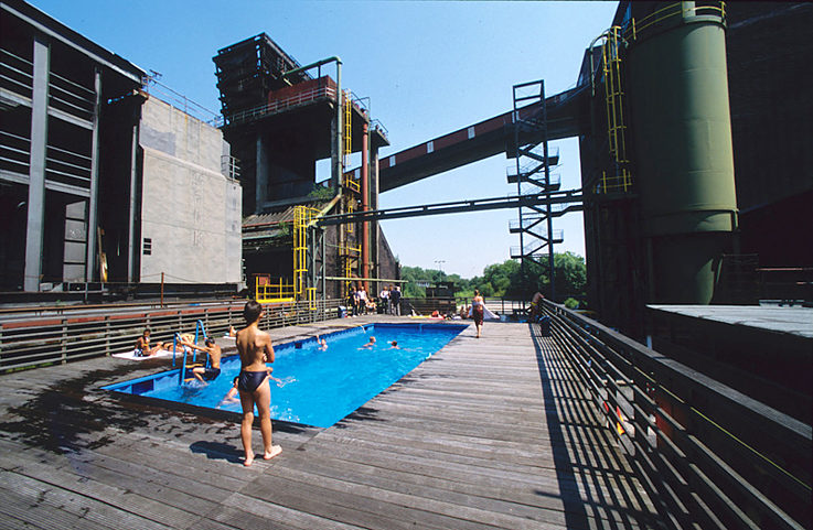 Zeche Zollverein Werksschwimmbad und Eislaufbahn Essen