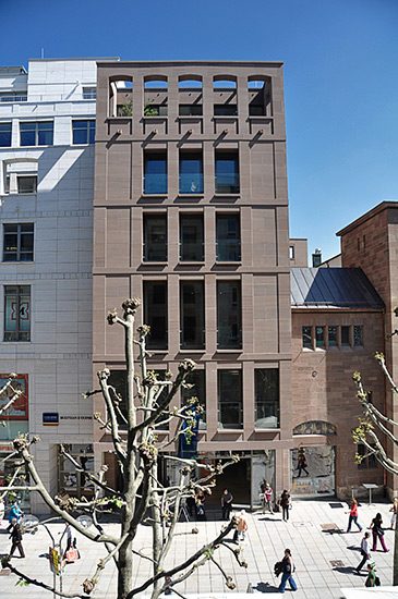 Haus der Katholischen Kirche, Fassade des Neubaus | Foto: © Architekturbüro Anton Ummenhofer, Stuttgart www.antonummenhofer.com