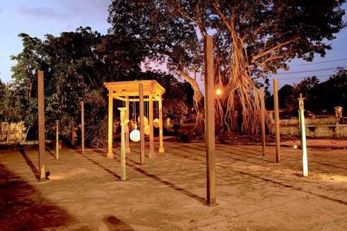 Jompet Kuswidananto, Site of Gods, 2011.