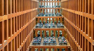 Lesesaal in der Universitätsbibliothek der Humboldt Universität zu Berlin