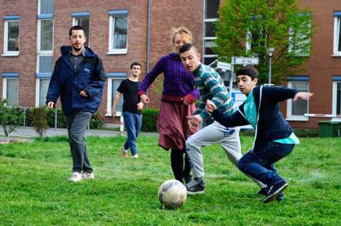 kommen&bleiben, Fotbal v komunitní zahradě Bermudagarten