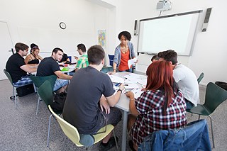 Deutschkurs in der Calle Manso. Im Foto: Galina Yanygina.