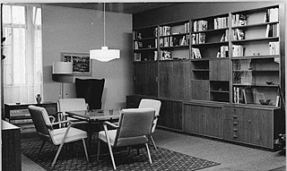 Obývací stěna z národního podniku Deutsche Werkstätten v Hellerau z doby kolem roku 1964