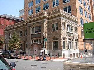 The former Mercantile Savings Bank at 10th Street and G Place, NW (photo August 2010).