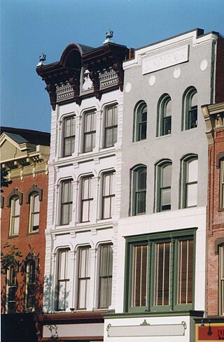View of windows in a 19th century building at 728-730 7th Street, between G and H Streets, NW, 2000.