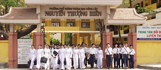 Nguyen Thuong Hien Oberschule © © Nguyen Thuong Hien Oberschule Nguyen Thuong Hien Oberschule