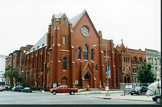 Calvary Baptist Church, bevor der Kirchturm ersetzt wurde, 2005.