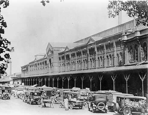 B Street (Constitution Avenue) Fassade, Center Market, 1920.