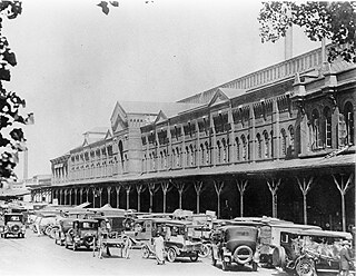 B Street (Constitution Avenue) Fassade, Center Market, 1920.