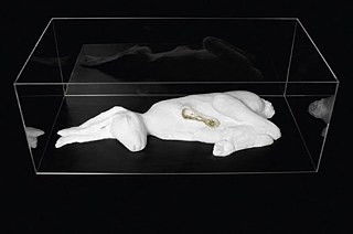 Helen Acosta, Claudia