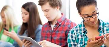 Móviles y tabletas son parte integral de la vida de muchos jovenes