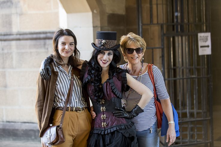 Vanessa Retief with author Gina Robilliard (left)
