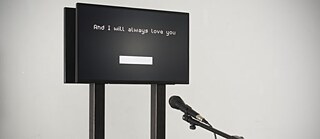 What Do Machines Sing of? Martin Backe