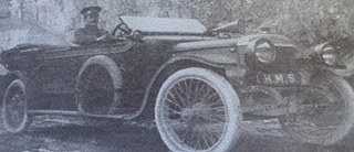 Soldat John Patrick Tohill im Motortransport Armeeservicekorps Fahrzeug 1915