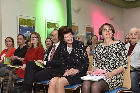 Jubiläumsfeier des Goethe-Instituts Dresden: Institutsleiterin Kristina Pavlovic (rechts) mit Ehrengästen