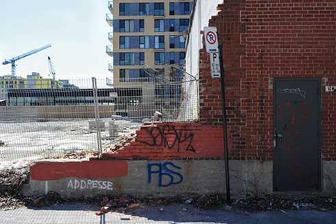 Construction of condos in the neighbourhood of Griffintown.