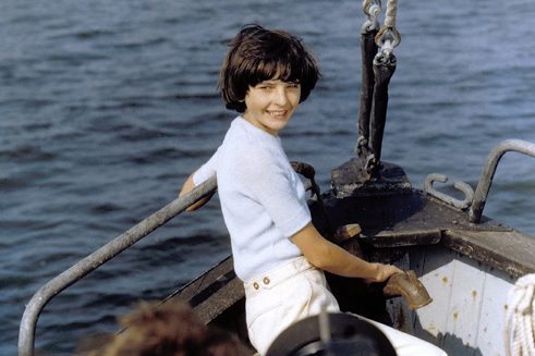 <b>Das Mädchen Störtebeker / The Störtebeker Girl (1980, Deutscher Fernsehfunk)</b><br><br>The five-part live-action film series tells the story of young Antje, who is living temporarily with her grandfather on the coast. Her biggest dream is to be a helmswoman on one of the big sailing ships - a goal she pursues with great dedication, but also with cunning and guile, just as her role model, the famous buccaneer Störtebeker, did. <i>The Störtebeker Girl</i> is a typical example of East-German children's series, which made a point of shining the spotlight on the figure of the strong, independent girl.