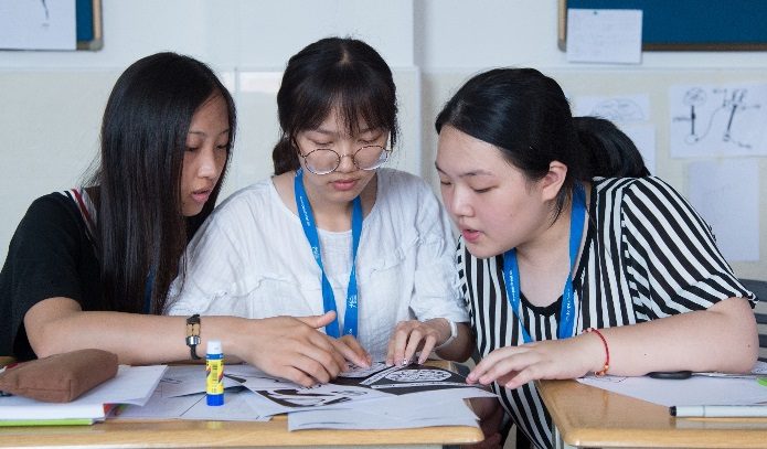 Angeregt Diskussion im Workshop Betrieb