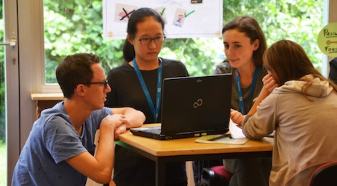 在小组项目中学习德语，锻炼思维能力