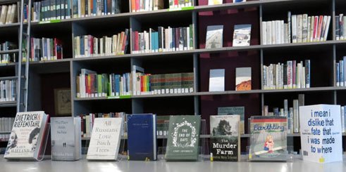 Als Homage an den “Women in Translation Month” August, ausgewählte Titel von Frauen geschrieben und übersetzt