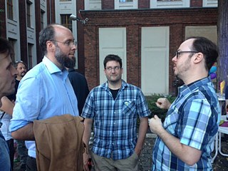 Intercultural dialogue: Richard Eberhard, CEO of Mit game lab, talking to Johannes Kristmann, gamesdeveloper at Maschinen-Mensch