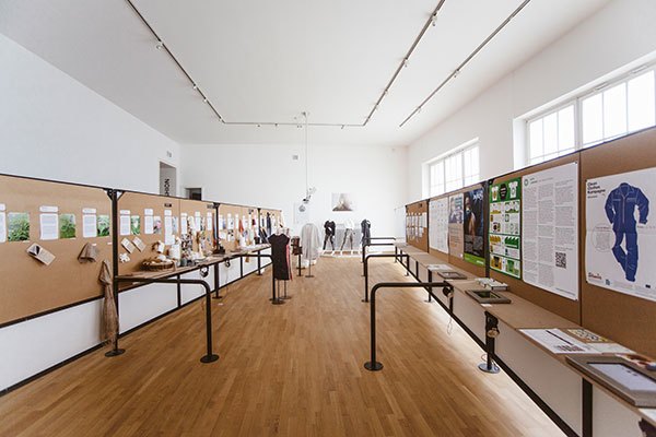 Fast Fashion: The Dark Side of Fashion