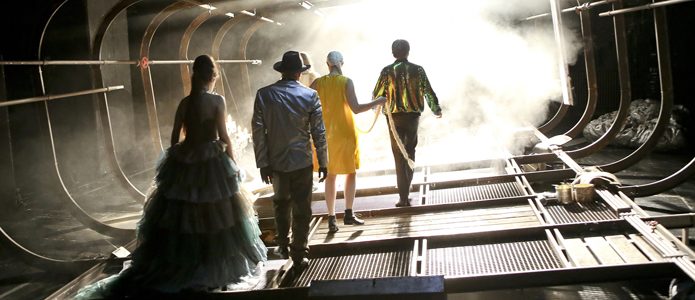 Σκηνή από το έργο «Zweite allgemeine Verunsicherung» της Felicia Zeller, στο Schauspiel της Φρανκφούρτης.