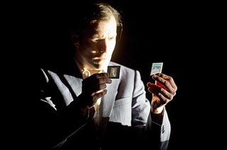 Σκηνή από το έργο «Bilder von uns» του Thomas Melle, στο Θέατρο της Βόννης.