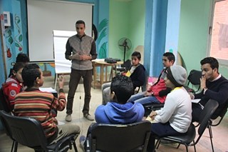 تنفذ جلسات داخل مقر "رواد" مع الأطفال من سن ١٢ : ١٦ سنة وتهدف إلى تعليمهم قيم وسلوكيات إيجابية مختلفة .