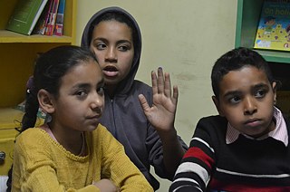 Bei Ruwwad werden freiwillige Mitarbeiter dazu angeregt, sich an Entscheidungen zu beteiligen, Ideen vorzuschlagen und diese praktisch umzusetzen. Dies macht sie zu selbstbewussten Akteuren, die Lösungen für Probleme in der Region, im Arbeits- und Familienleben finden und ihr Leben verbessern können.