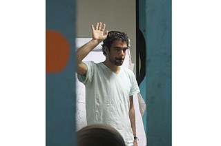 Abdel Aziz, Koordinator des Jugendprogramms, führt einen Workshop für diejenigen durch, die im März 2016 Studienstipendien erhalten haben. Seit der Gründung von Ruwwad sei dies nun schon die sechste Runde von Freiwilligen, die Stipendien erhielten. 